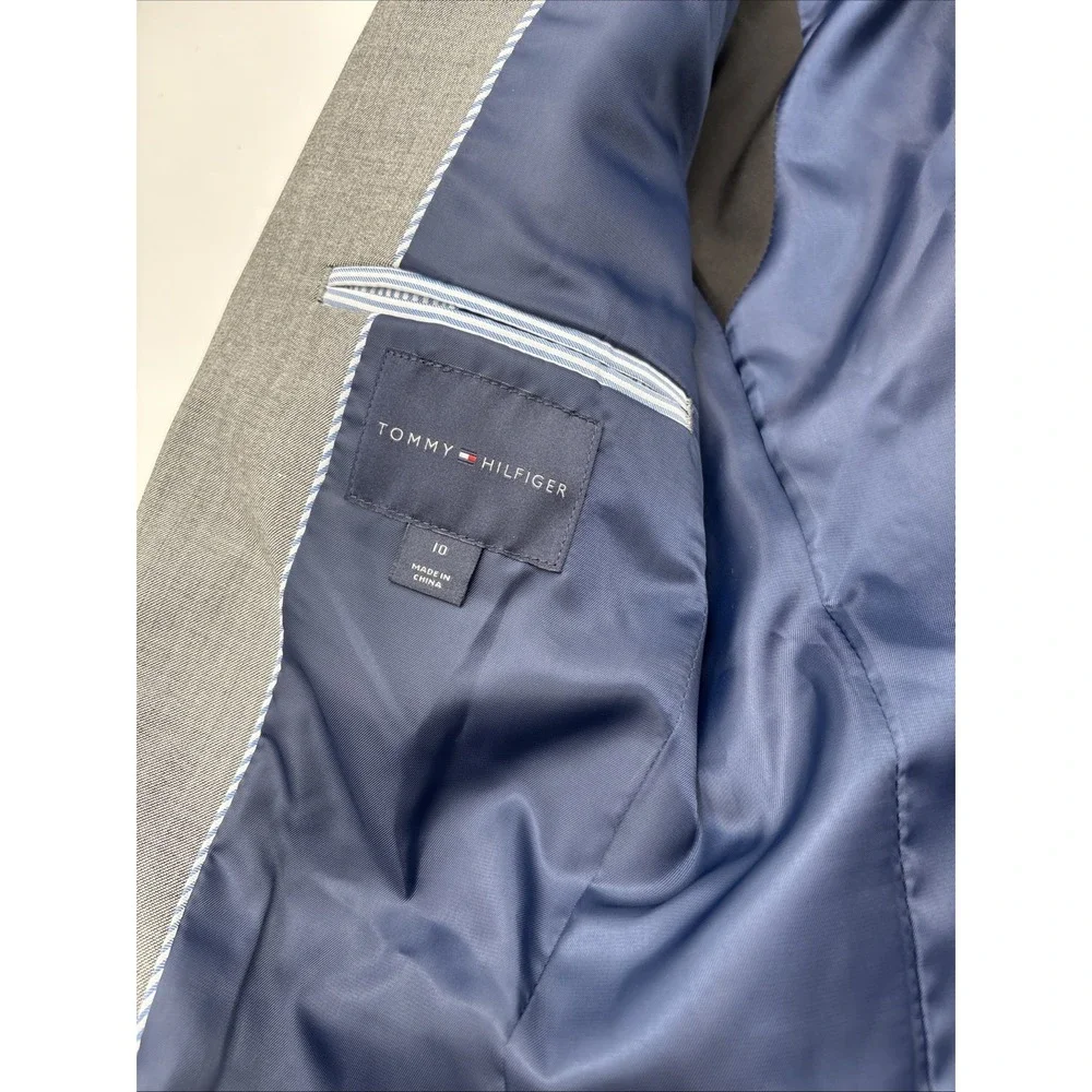 Tommy Hilfiger this product